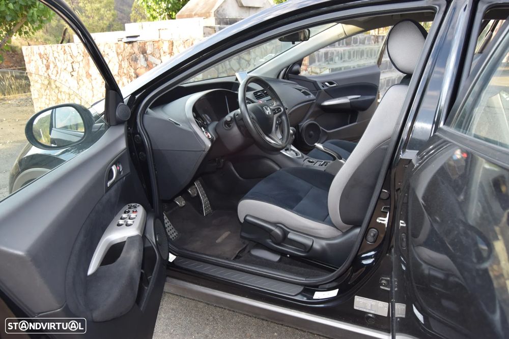 Honda Civic 1.8 Sport - 15