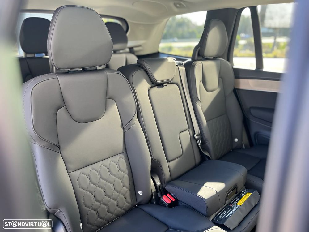 Volvo XC 90 2.0 T8 PHEV Plus Dark AWD - 20