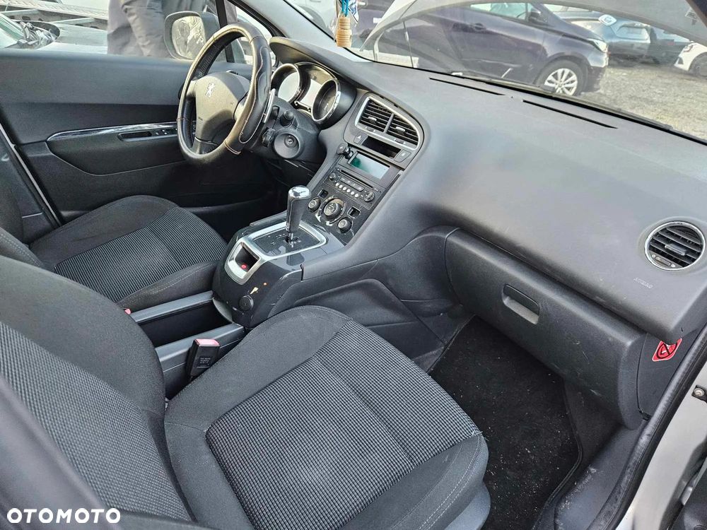 Peugeot 5008 - 6