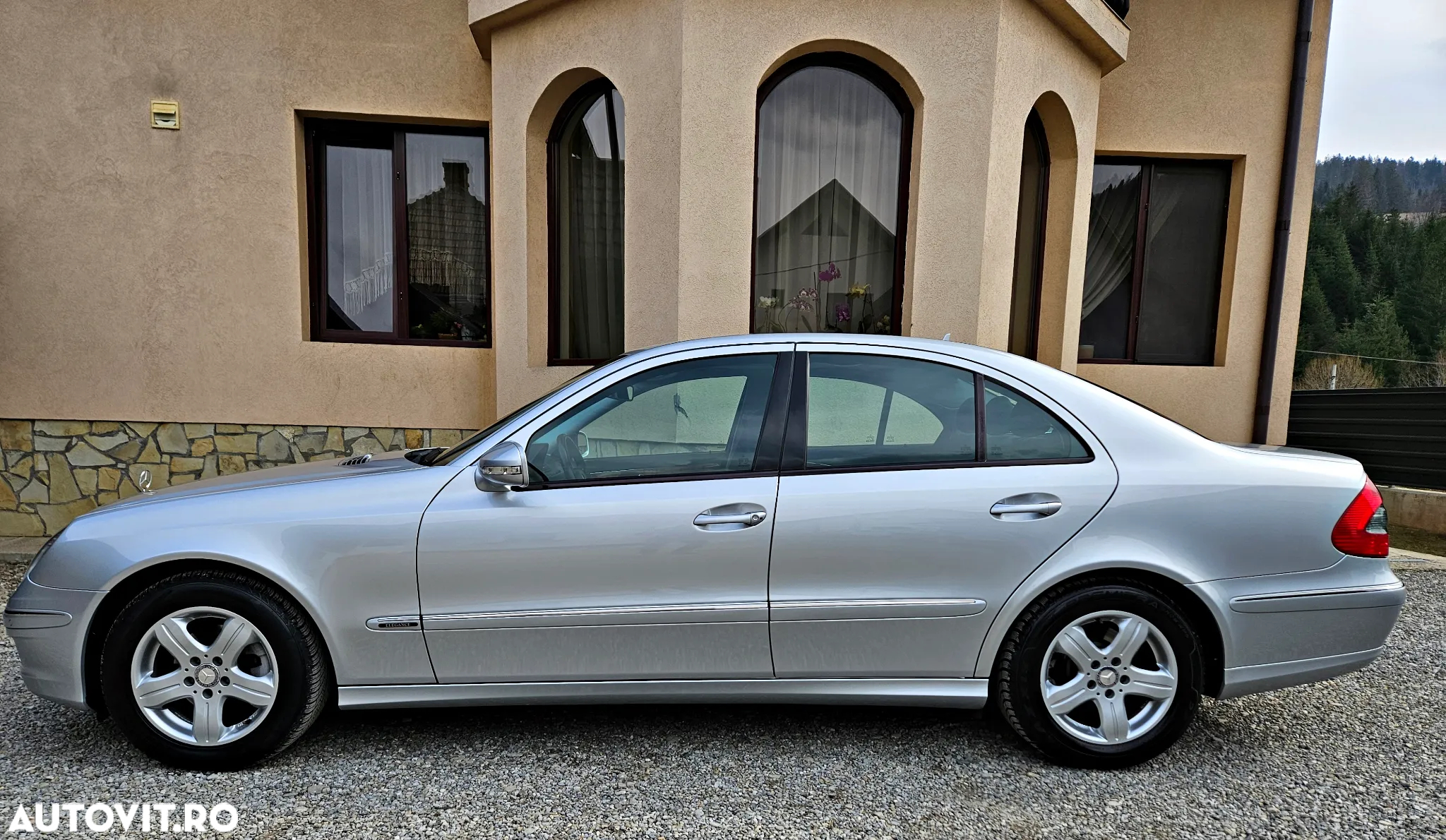 Mercedes-Benz E 220 T CDI Automatik Elegance - 10