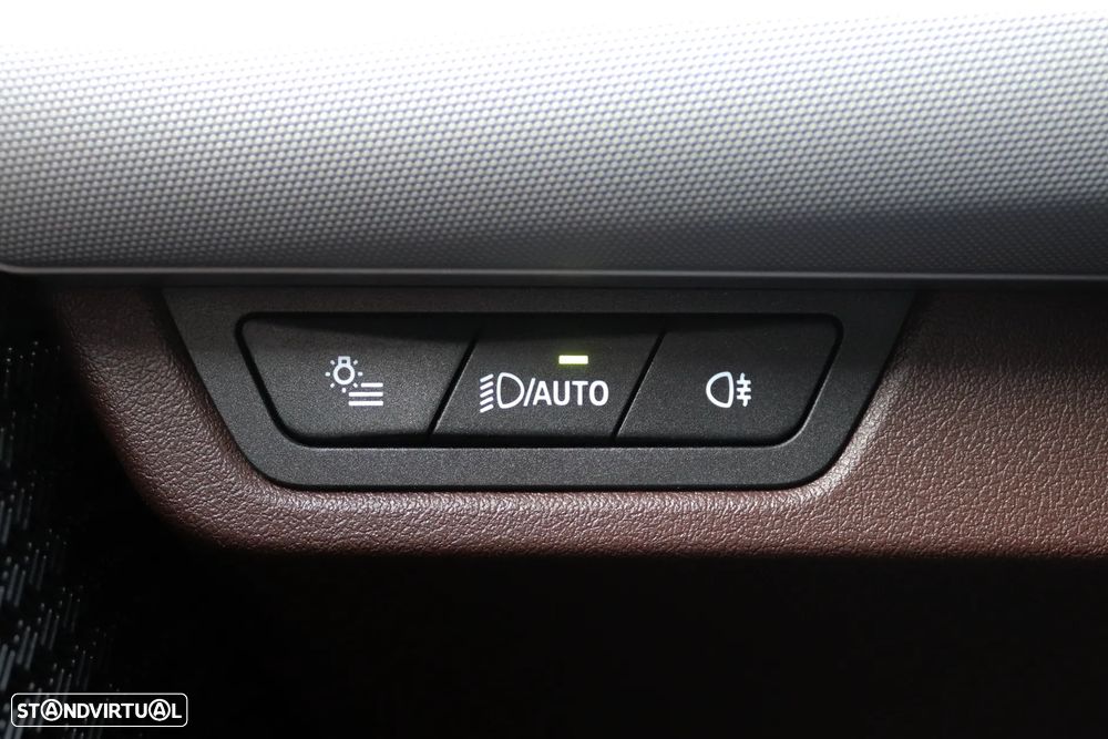 BMW 214 Active Tourer - 28
