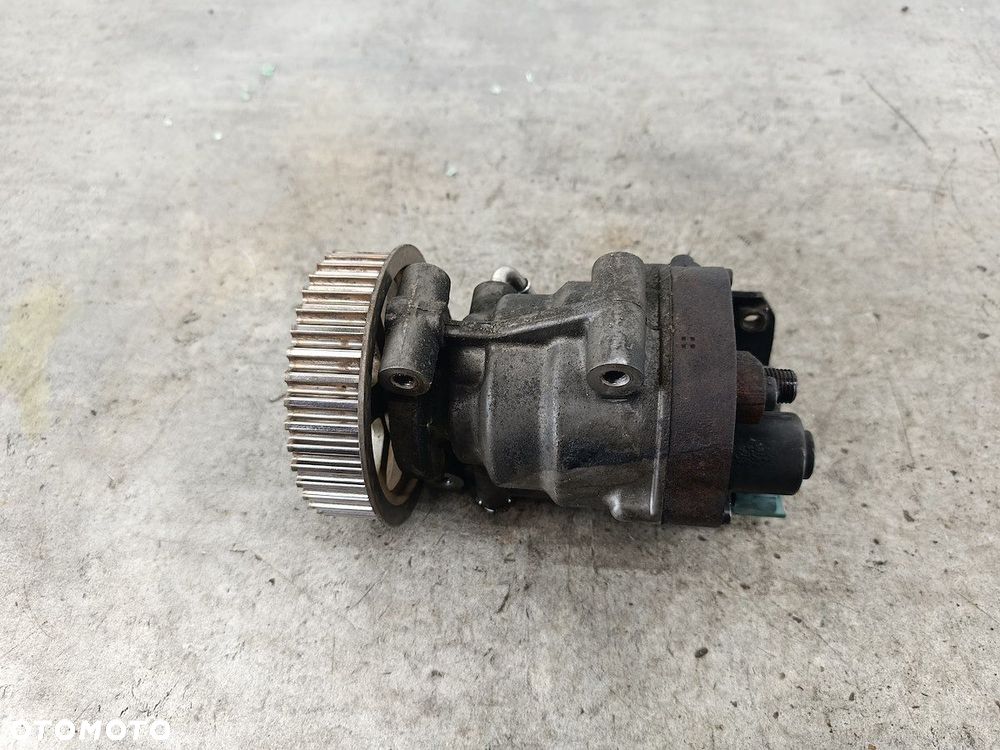 POMPA WTRYSKOWA RENAULT CLIO III FL 8200057225 28265176  DELPHI 1.5 DCI - 4