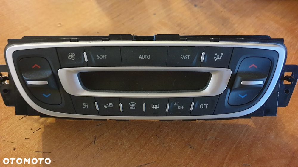 Megane III Scenic III lift panel klimatyzacji - 1