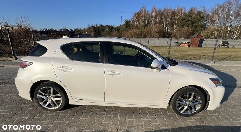 Lexus CT 200h Comfort - 3