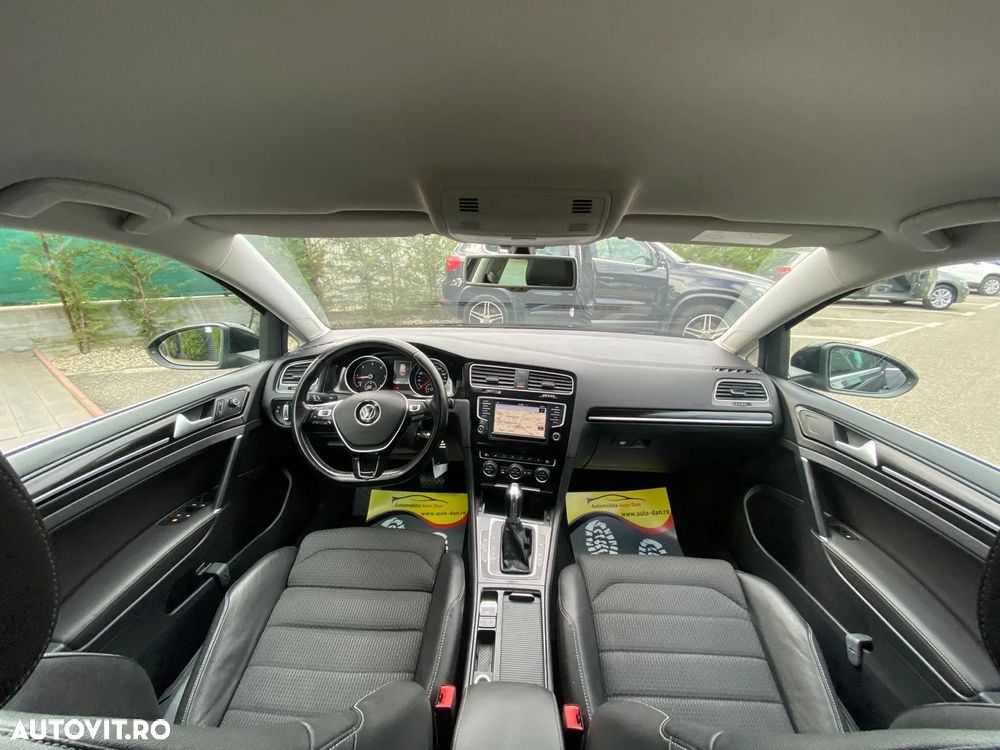 Volkswagen Golf - 5