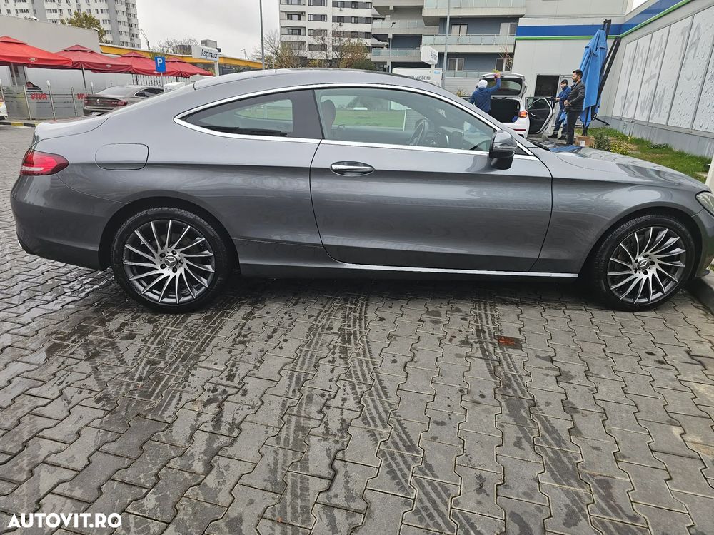 Mercedes-Benz C 400 Coupe 4Matic Aut. - 9