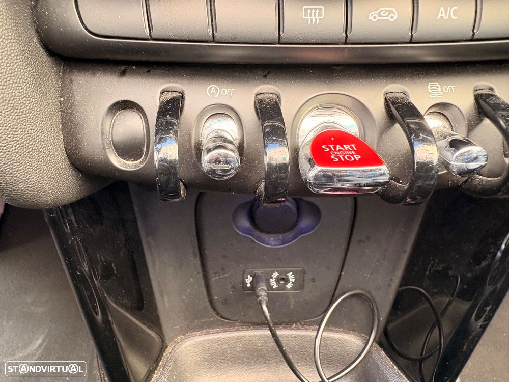 MINI Cabrio Cooper - 23