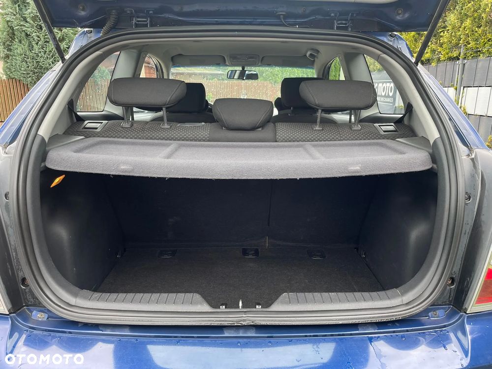 Hyundai Accent 1.4 Comfort - 9