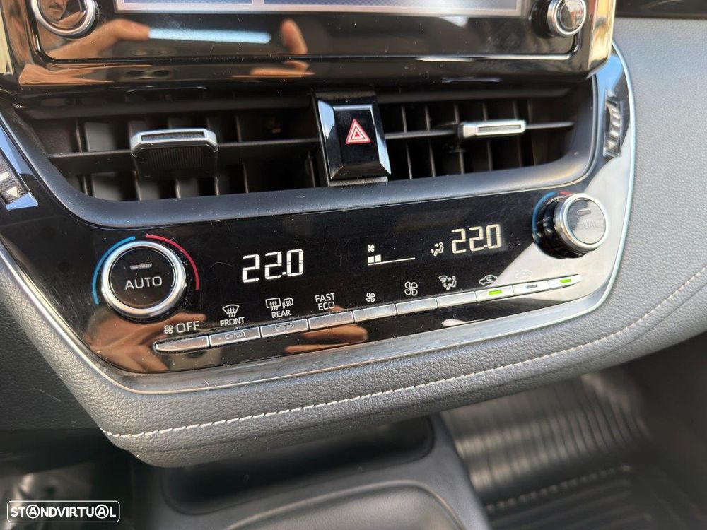 Toyota Corolla 1.8 Hybrid Comfort - 25