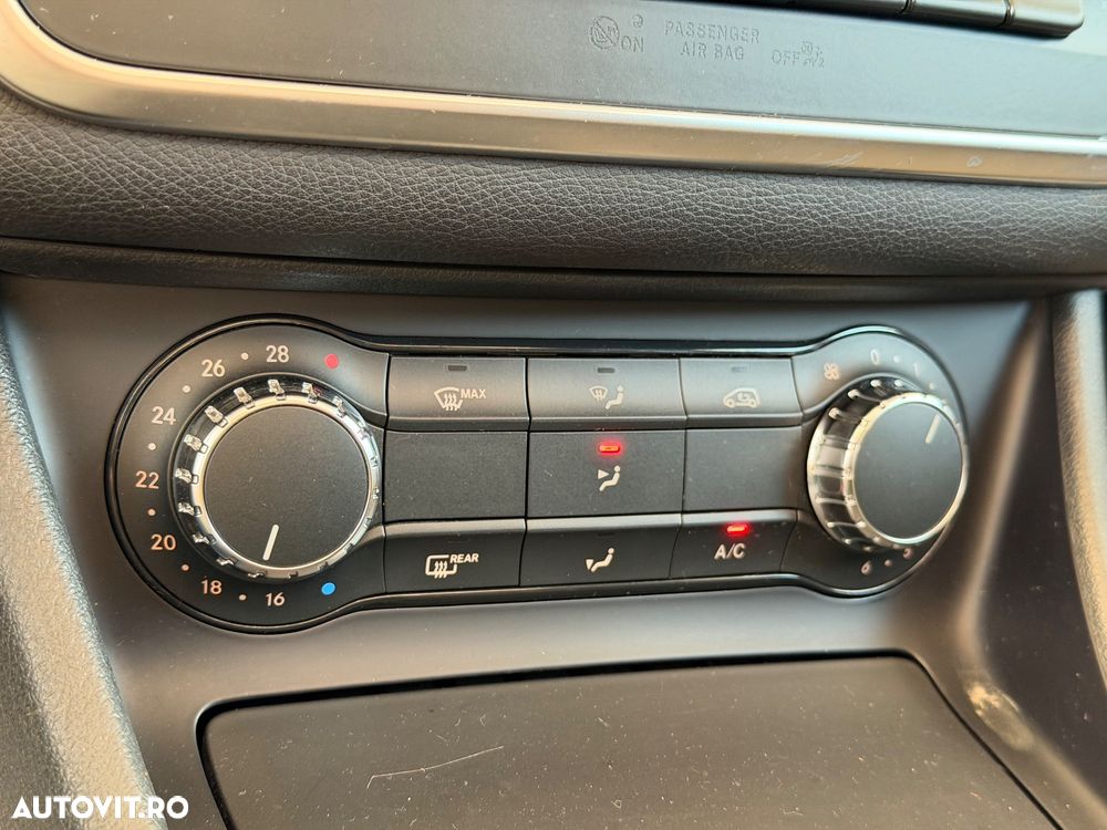 Mercedes-Benz CLA 180 - 24