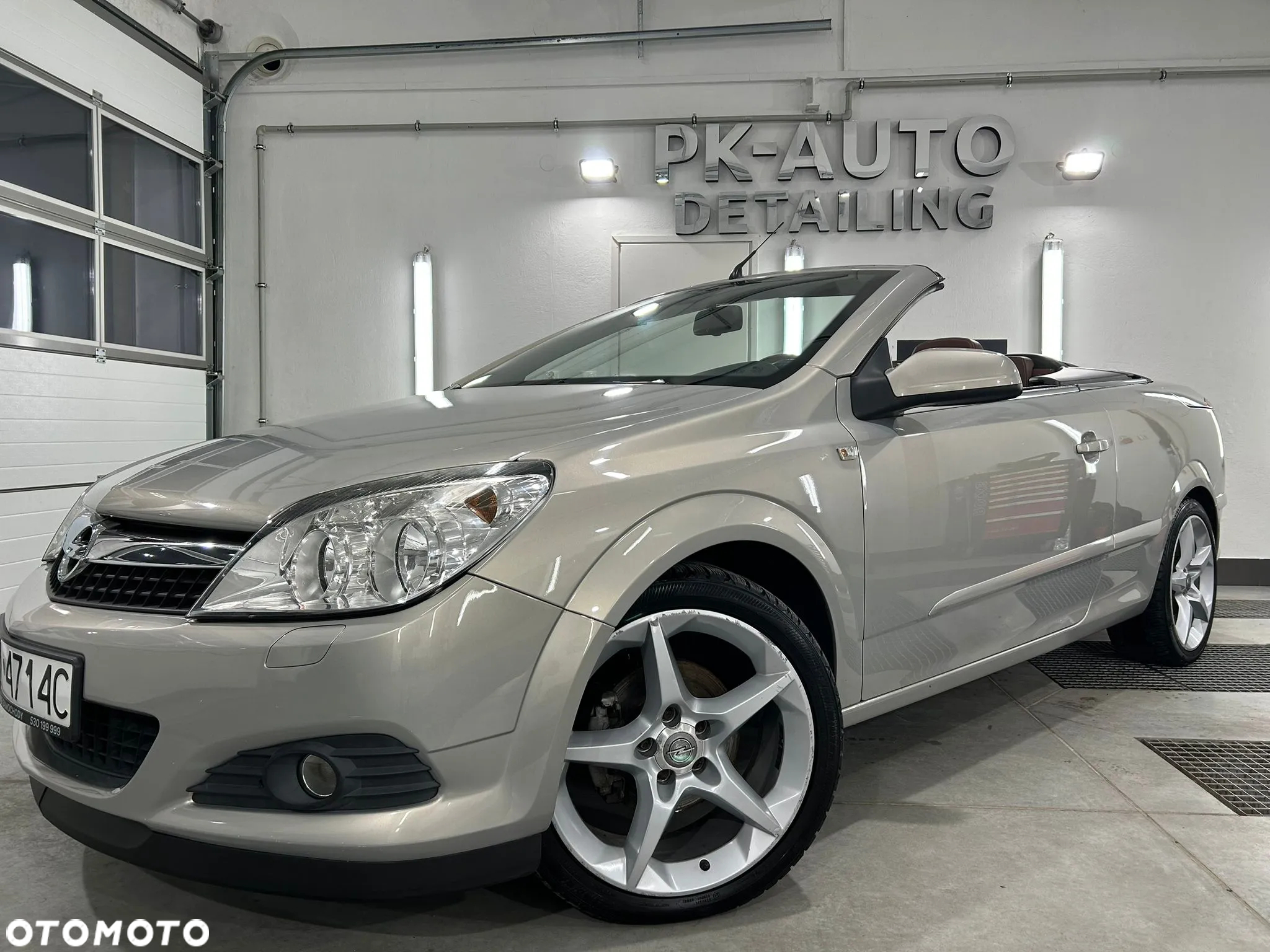 Opel Astra TwinTop 1.8 Cosmo - 12