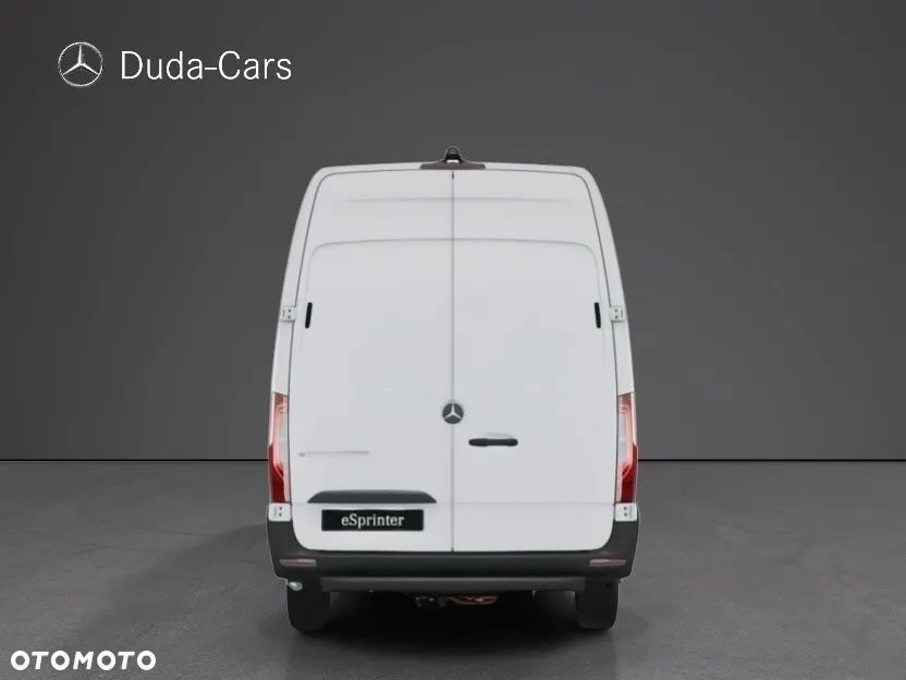 Mercedes-Benz eSprinter 320 furgon długi PRO - 6