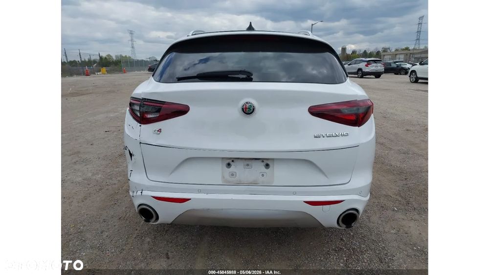 Alfa Romeo Stelvio - 3