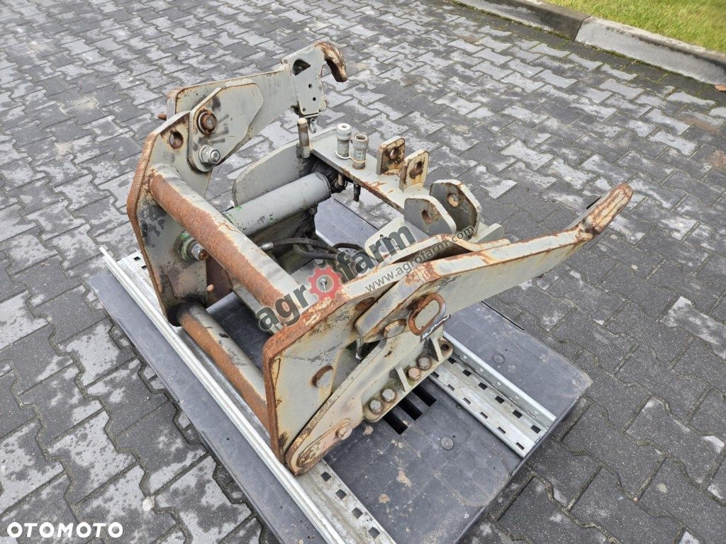 TUZ, przedni podnośnik, Claas Arion 620 Laforge - 1