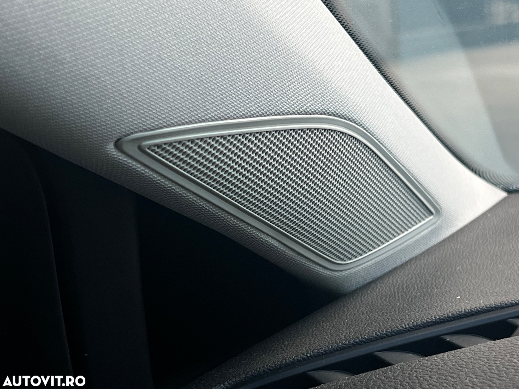 Volkswagen Golf - 26