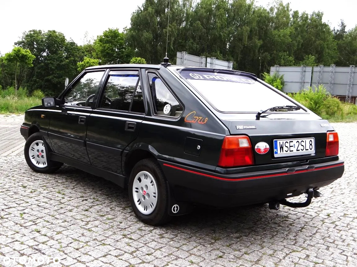 Polonez Caro - 11