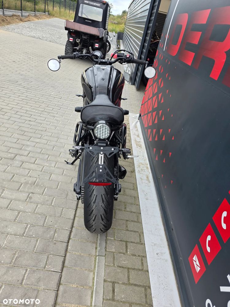 Yamaha XSR - 21