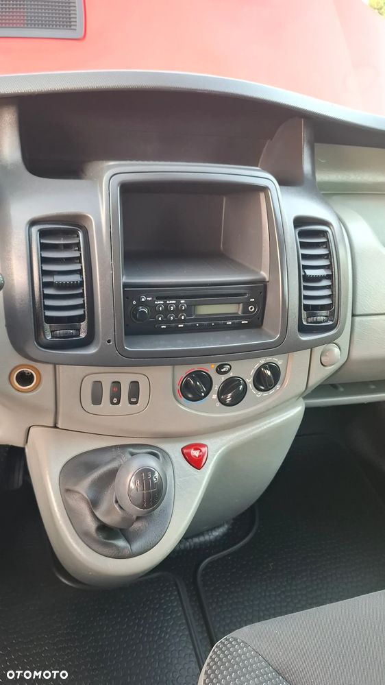Opel VIVARO - 30