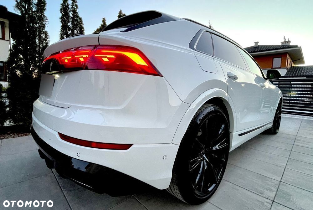Audi Q8 - 17