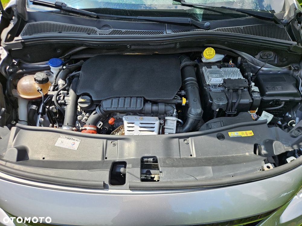 Peugeot 2008 PureTech 110 Stop&Start EAT6 GT-Line Edition - 4