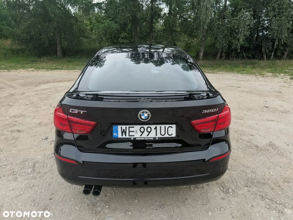 BMW 3GT 320i GPF Sport Line - 8