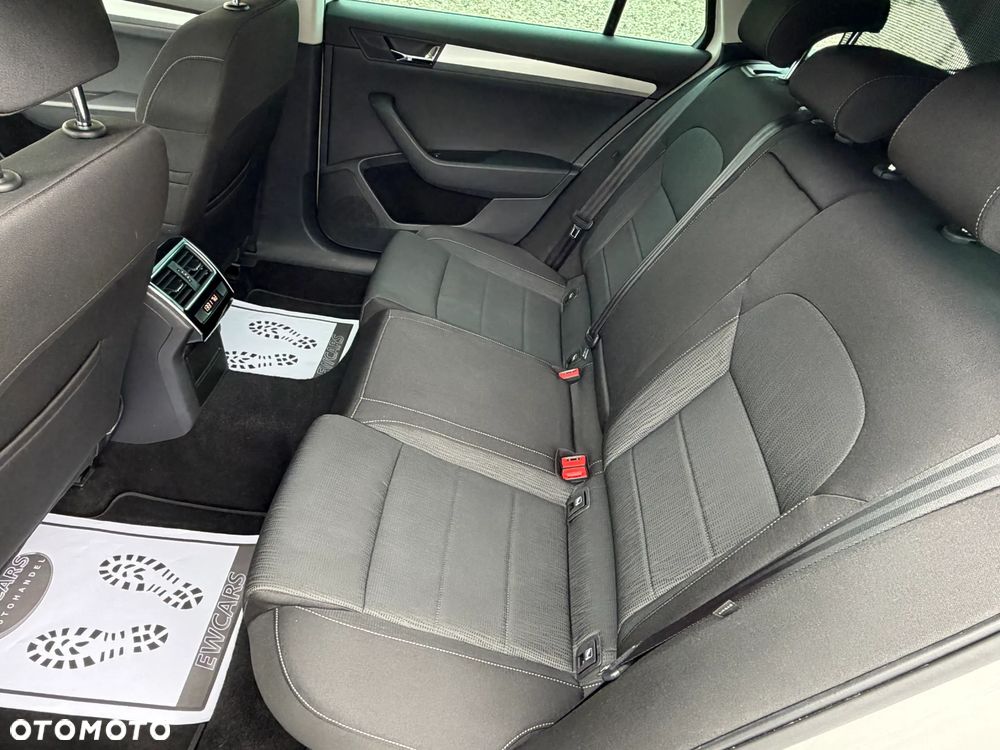 Skoda Superb 2.0 TDI DSG Style - 7