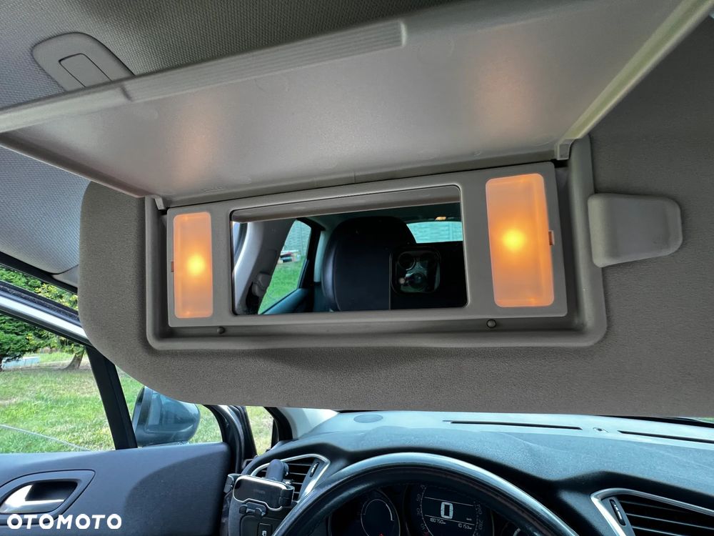 Citroën C4 1.6 HDi Exclusive - 19