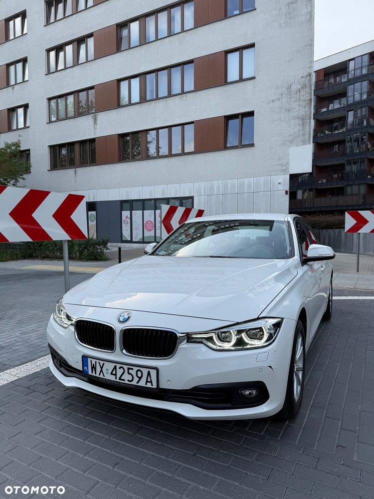 BMW Seria 3 318i - 7