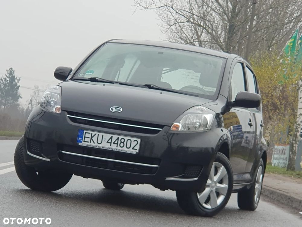 Daihatsu Sirion - 22