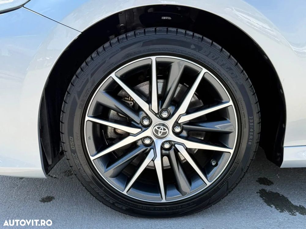 Toyota Camry 2.5 Dynamic - 11