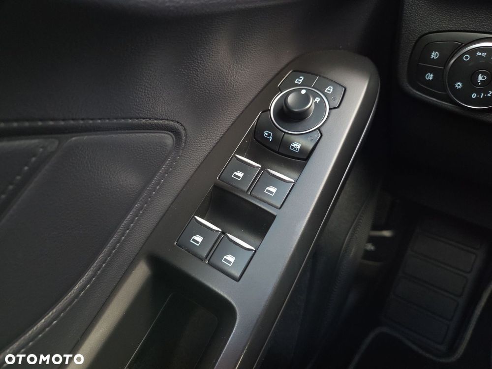 Ford Focus 1.0 EcoBoost mHEV Titanium X - 17