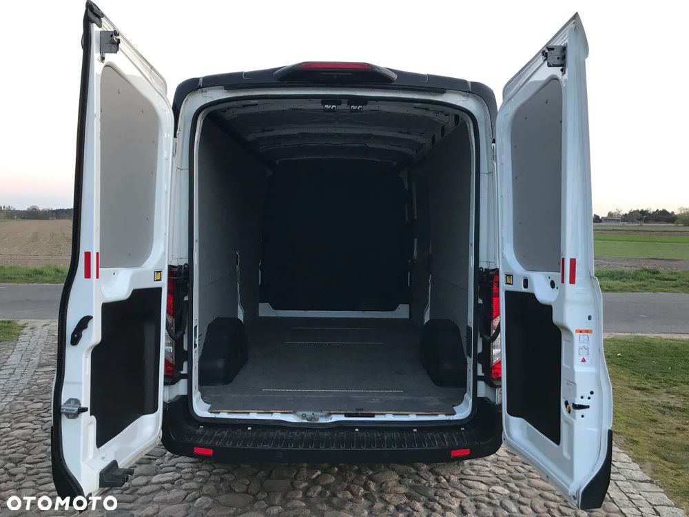 Ford Transit - 11