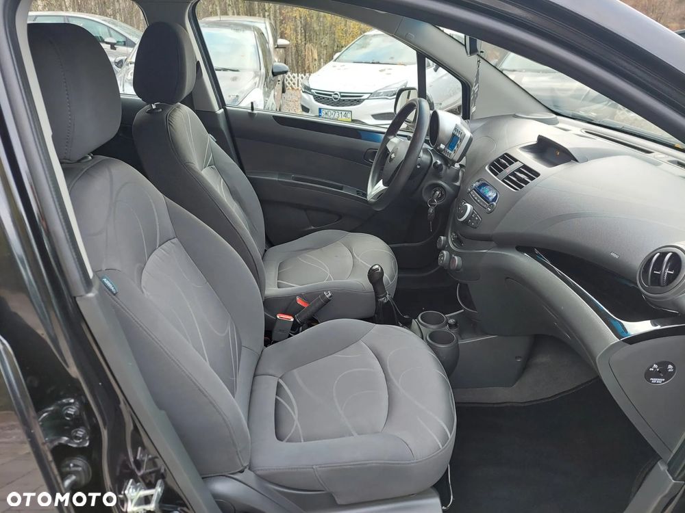 Chevrolet Spark 1.0 LS - 30