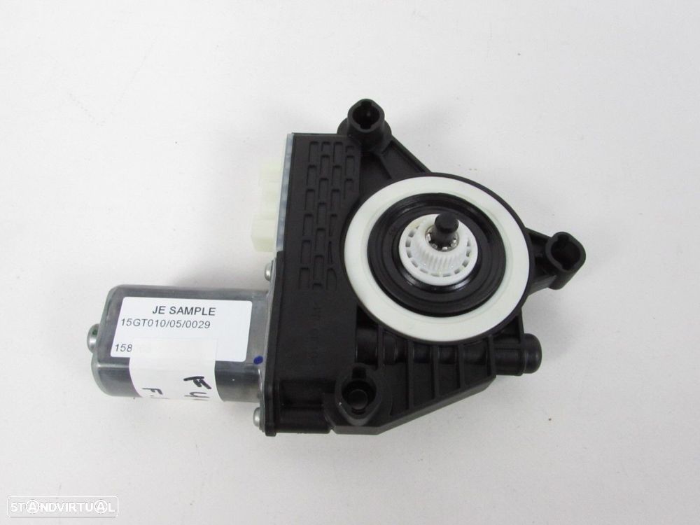 Motor elevador Direito/Frente SEMI-NOVO/ ORIGINAL BMW 1 (F40) 61359853146 - 2