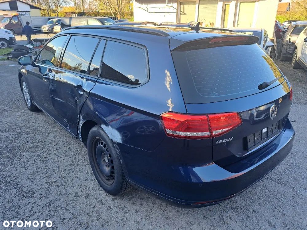 Volkswagen Passat - 3