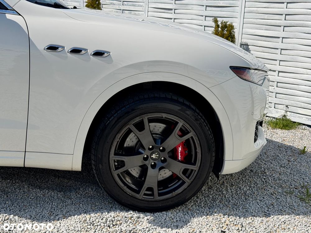 Maserati Levante S Q4 - 34