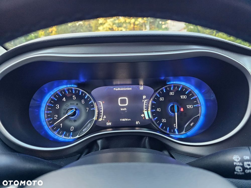 Chrysler Pacifica - 19