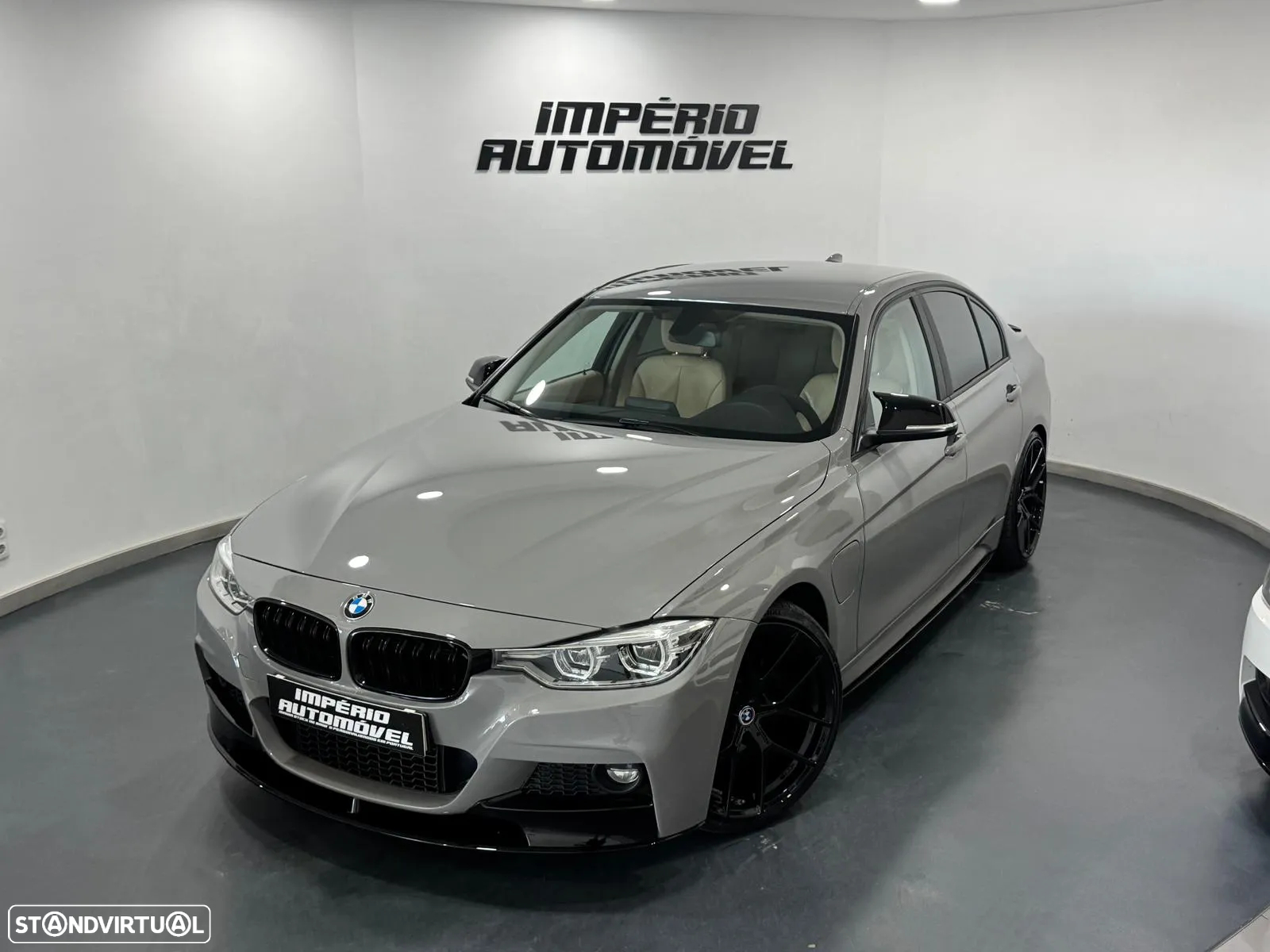 BMW 330 e iPerformance Pack M - 3