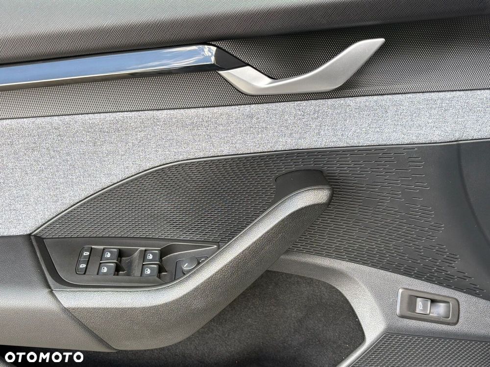 Skoda Octavia 2.0 TDI Selection DSG - 12