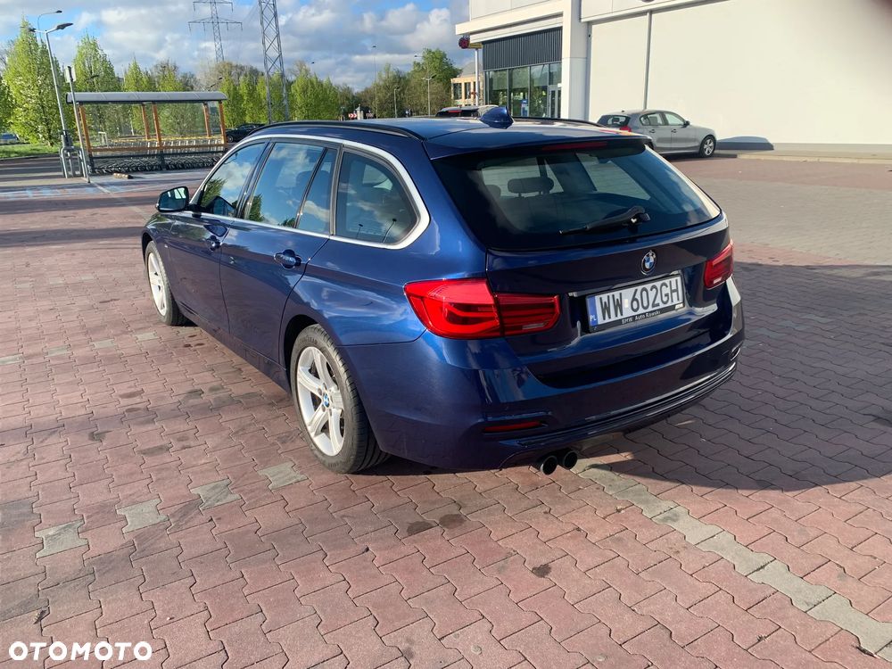 BMW Seria 3 320i xDrive Sport Line - 7