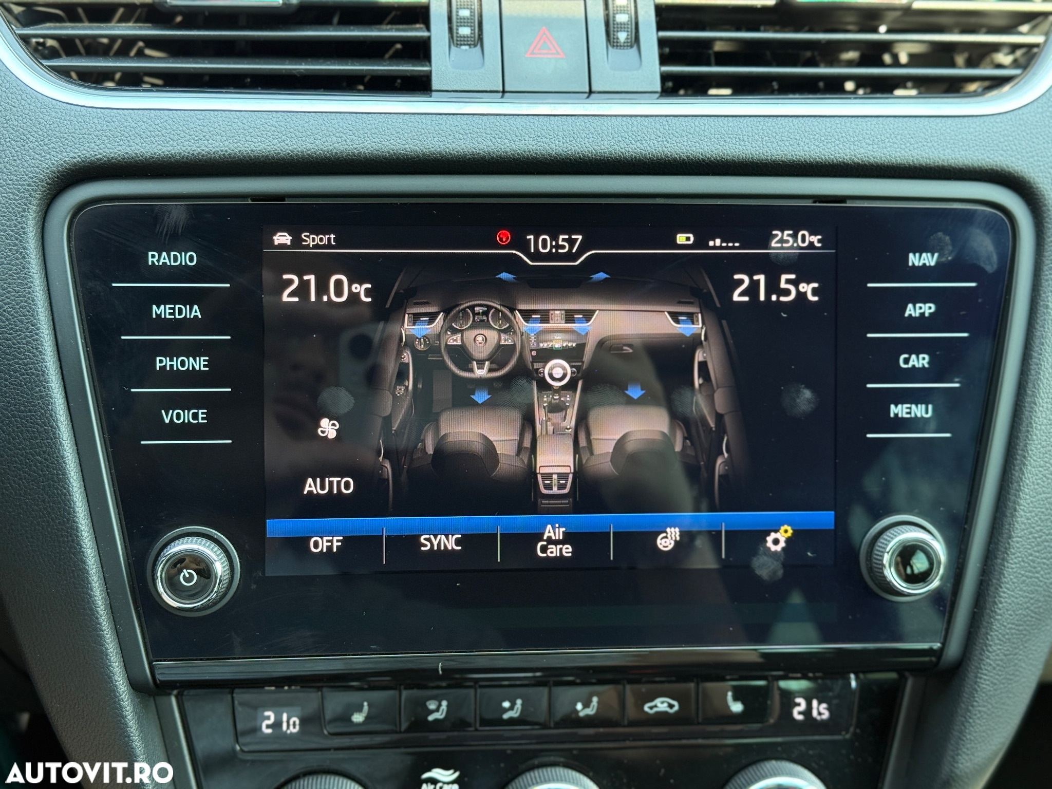 Skoda Octavia Combi Diesel 2.0 TDI DSG RS - 36