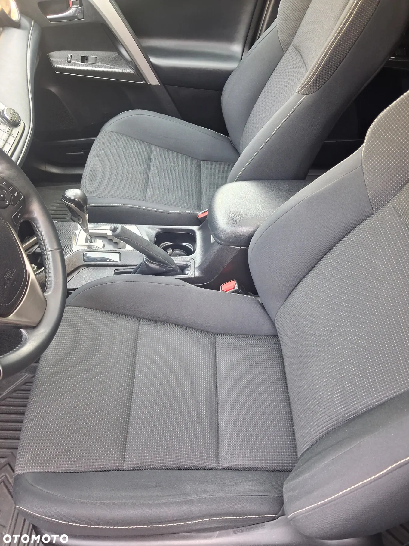 Toyota RAV4 - 10