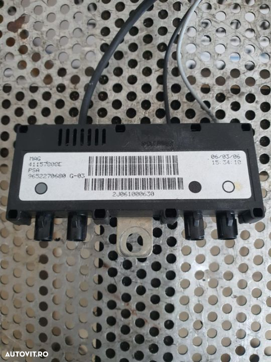 Modul Amplificator Antena Citroen C5 C6 Peugeot 607 An 2006-2012 Cod 9652270680 - 2