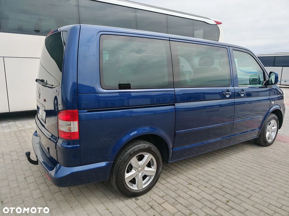 Volkswagen Multivan - 7