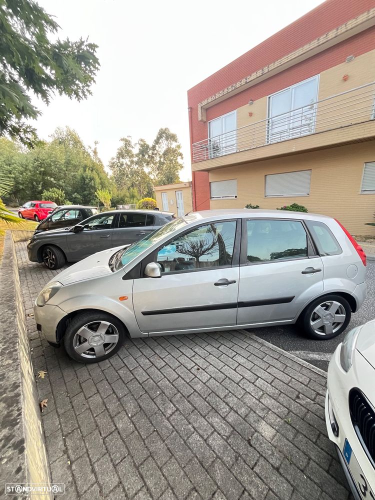 Ford Fiesta 1.25 Trend - 6