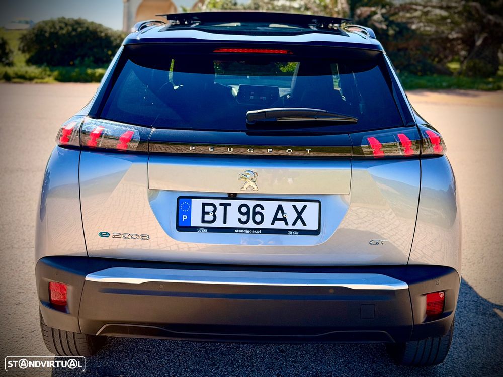 Peugeot e-2008 GT - 12