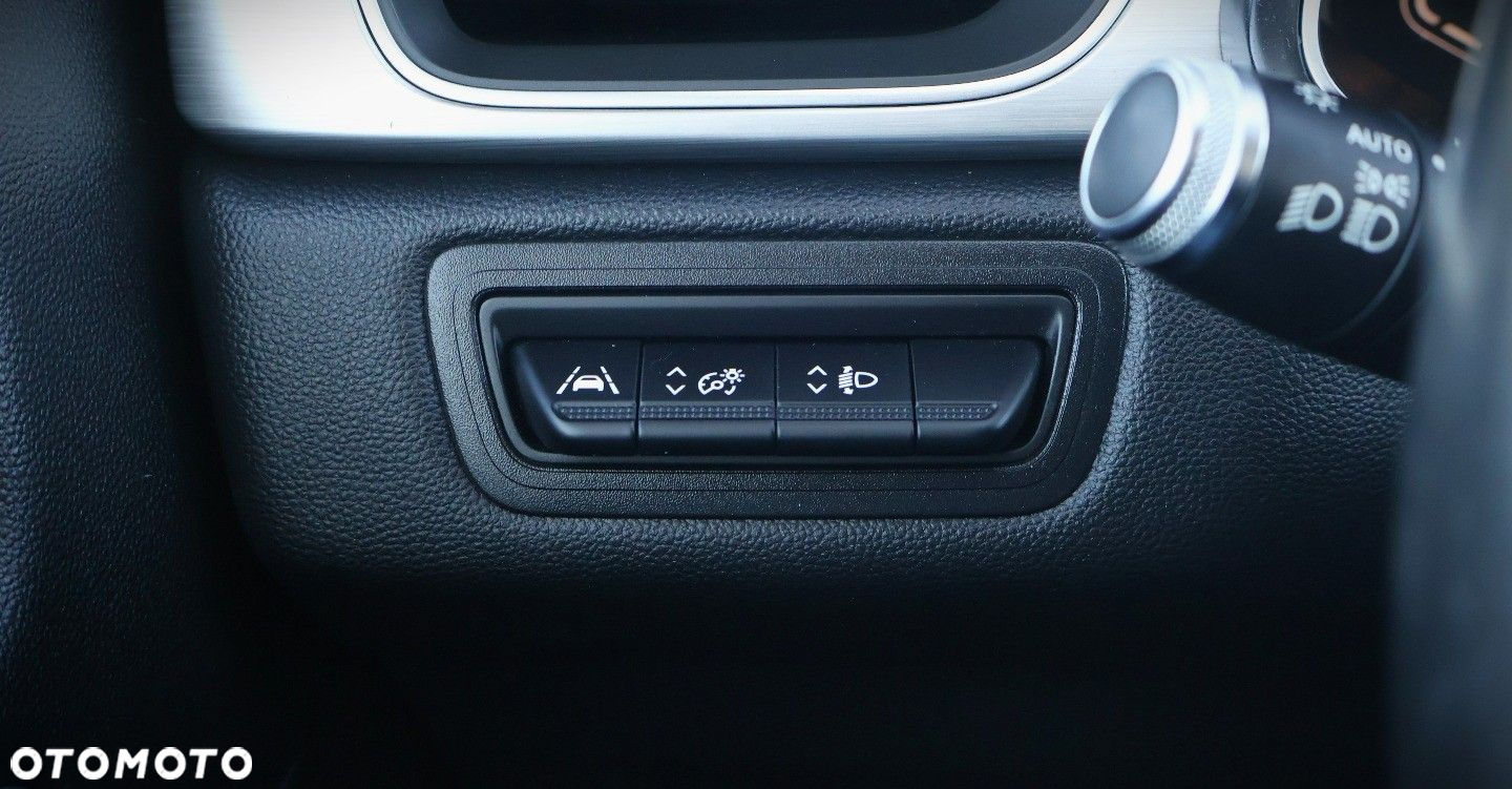 Renault Captur - 31