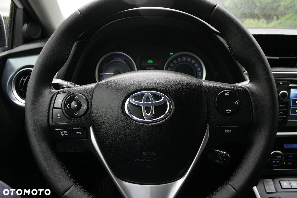 Toyota Auris - 18