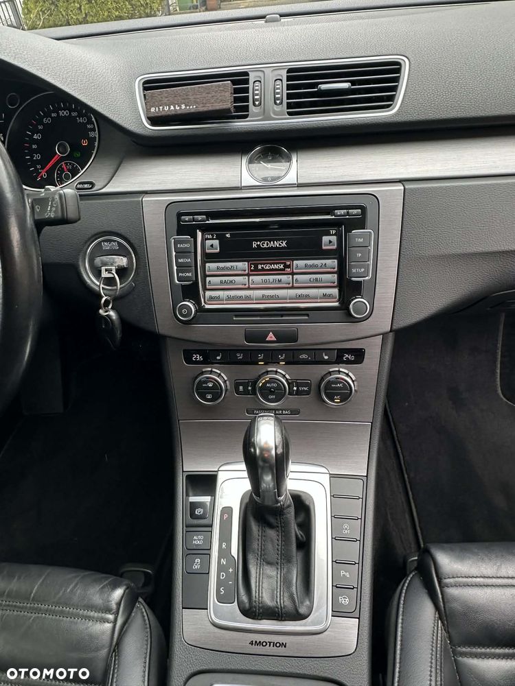 Volkswagen Passat 2.0 TDI 4Motion DSG BlueMotion Tech R-Line - 21