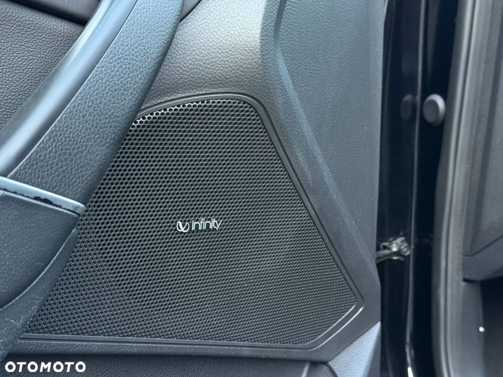 Hyundai i40 Kombi 1.7 CRDi DCT Premium - 10